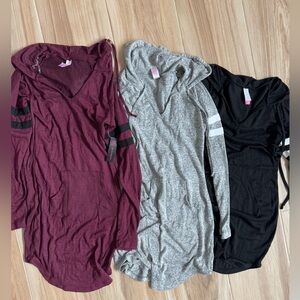 Set of 3 hooded dresses